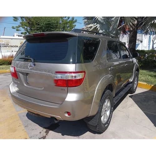 Toyota Fortuner 2011 Beige Maracay
