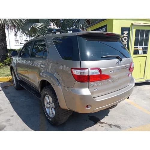 Toyota Fortuner 2011 Beige Maracay