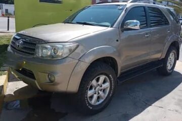 Toyota Fortuner 2011 Beige Maracay7