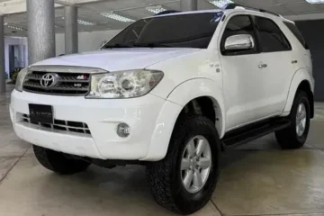 Toyota Fortuner 2012