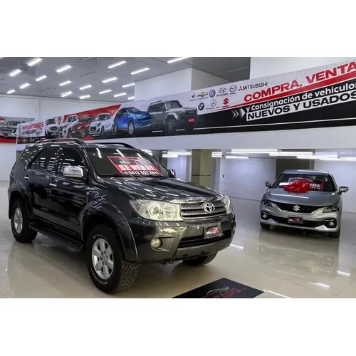 Toyota Fortuner 2012 Gris Caracas