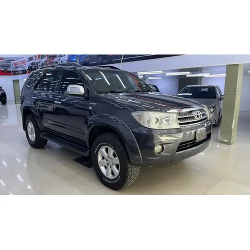 Toyota Fortuner 2012 Gris Caracas