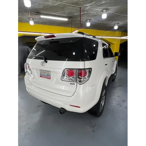 Toyota Fortuner 2012 Blanco Caracas