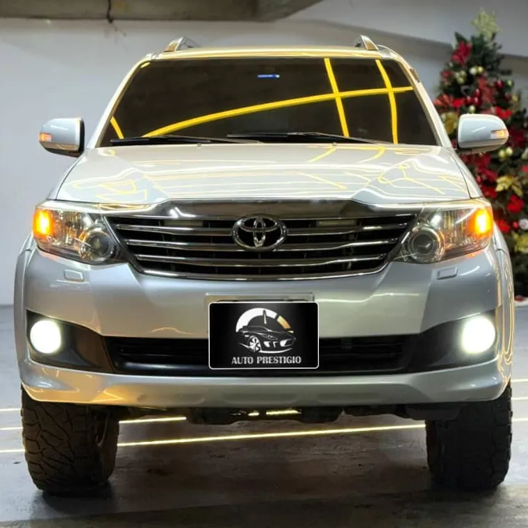 Toyota Fortuner 2012 Plateado Caracas
