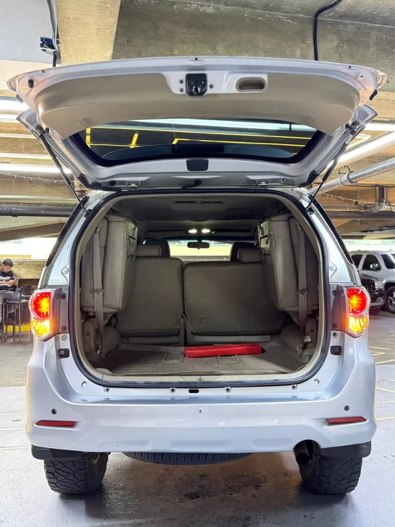 Toyota Fortuner 2012 4x4 Blindada plata6