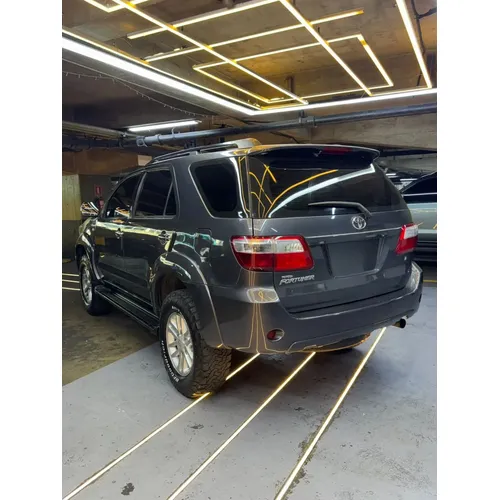 Toyota Fortuner 2012 Gris Caracas