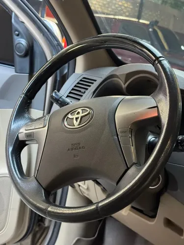 Toyota Fortuner 2012 Beige Caracas
