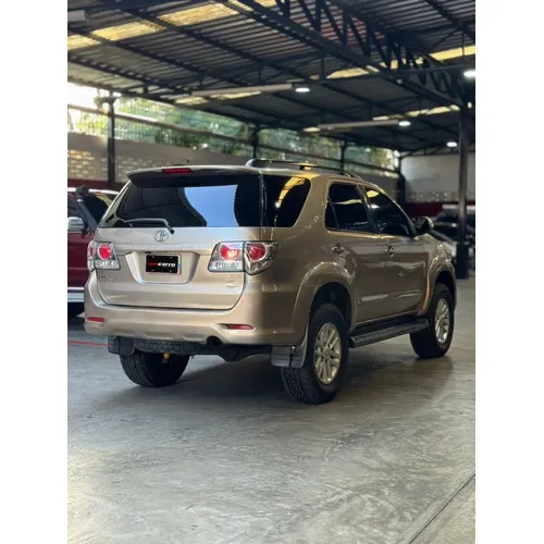 Toyota Fortuner 2012 Beige Caracas