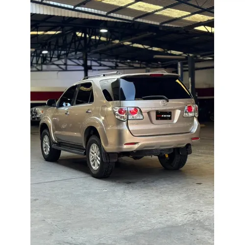 Toyota Fortuner 2012 Beige Caracas