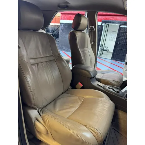 Toyota Fortuner 2012 Beige Caracas