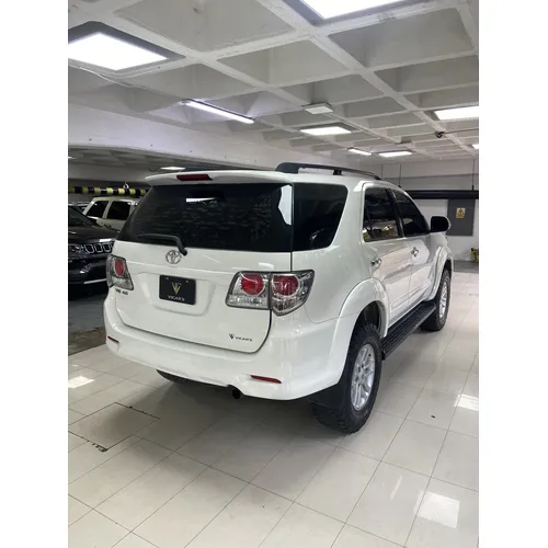Toyota Fortuner 2013 Blanco Caracas