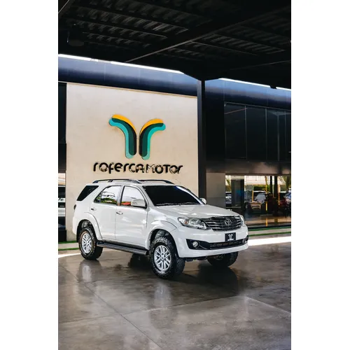 Toyota Fortuner 2013 Blanco Mariño