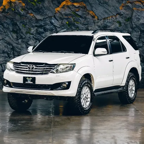 Toyota Fortuner 2013 Blanco Mariño