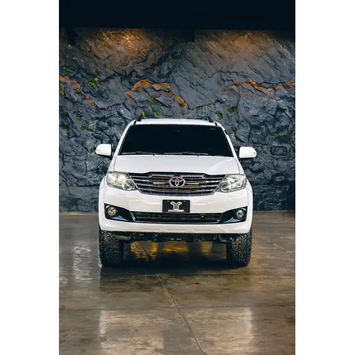 Toyota Fortuner 2013 Blanco Mariño