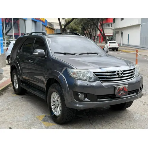 Toyota Fortuner 2013 Negro Caracas