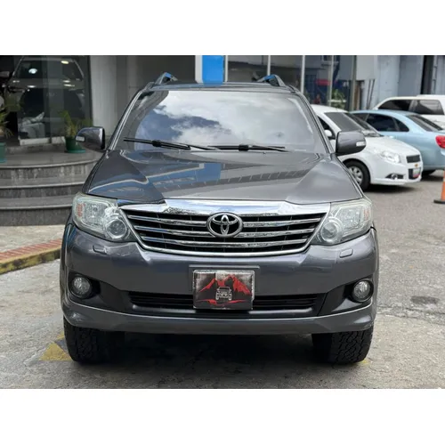 Toyota Fortuner 2013 Negro Caracas