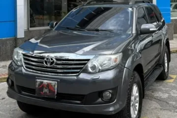 Toyota Fortuner 2013 Automático 4x4