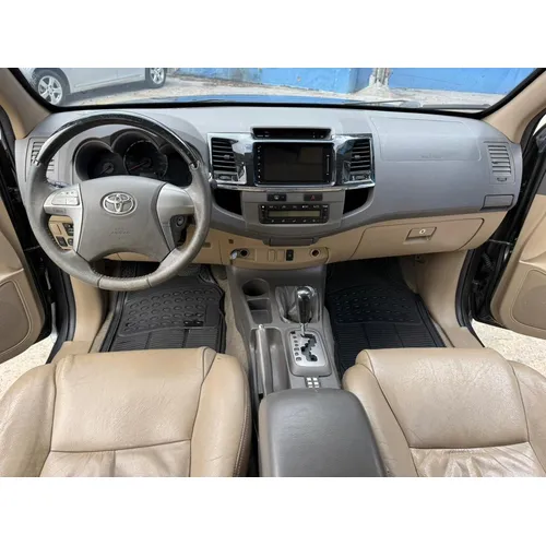 Toyota Fortuner 2013 Negro Caracas