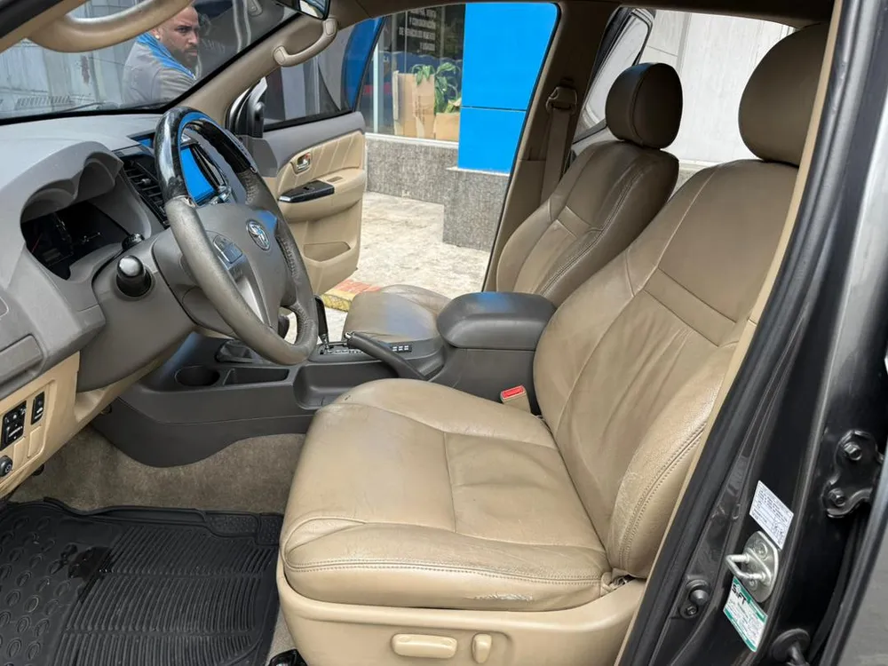 Toyota Fortuner 2013 Negro Caracas