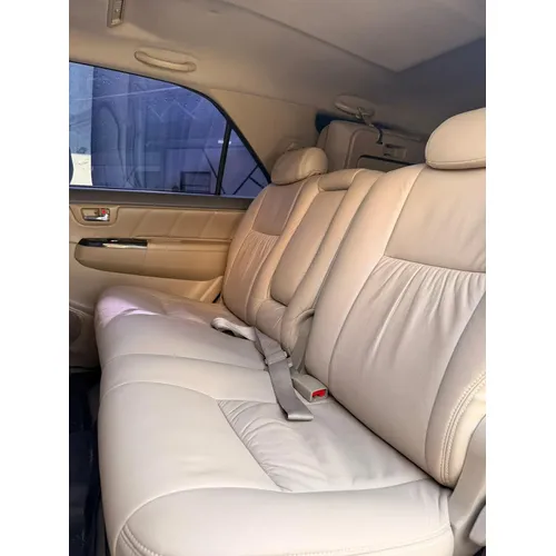 Toyota Fortuner SR 2013 Plateado Caracas