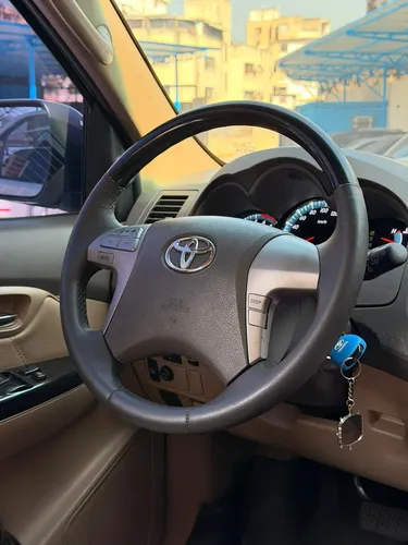 Toyota Fortuner SR 2013 Plateado Caracas