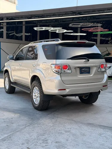 Toyota Fortuner SR 2013 Plateado Caracas