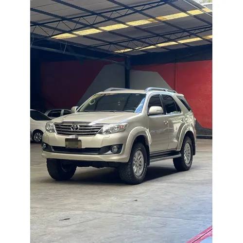 Toyota Fortuner 2014 Beige Caracas