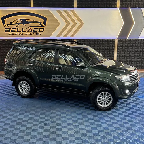 Toyota Fortuner 2014 Verde Caracas