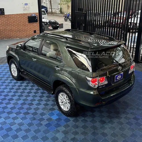 Toyota Fortuner 2014 Verde Caracas