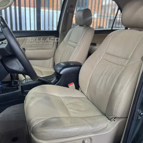 Toyota Fortuner 2014 Verde Caracas