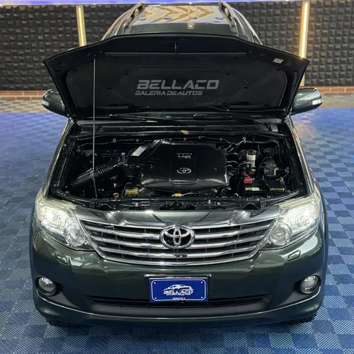 Toyota Fortuner 2014 Verde Caracas