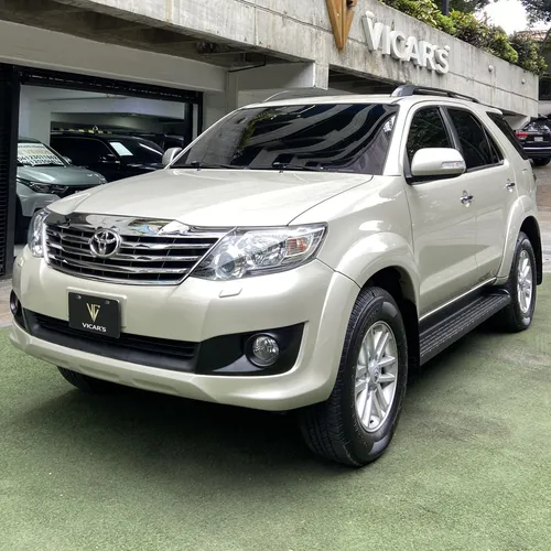 Toyota Fortuner 2015 Dorado Caracas