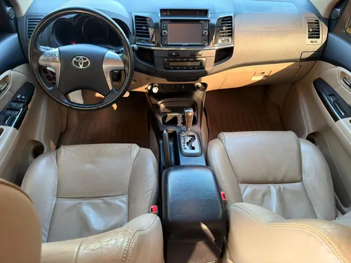 Toyota Fortuner 2015 Plateado Caracas