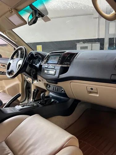 Toyota Fortuner 2015 Plateado Caracas