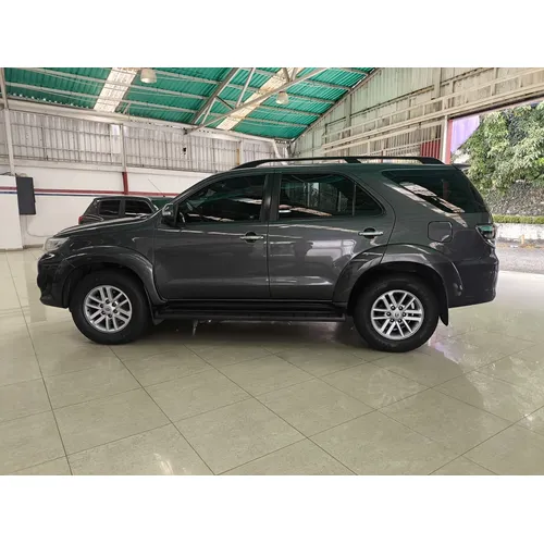 Toyota Fortuner 2015 Gris Caracas
