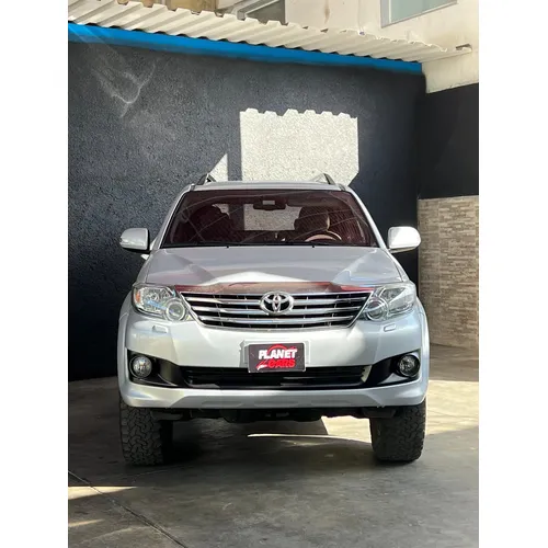Toyota Fortuner 2015 Plateado Caracas