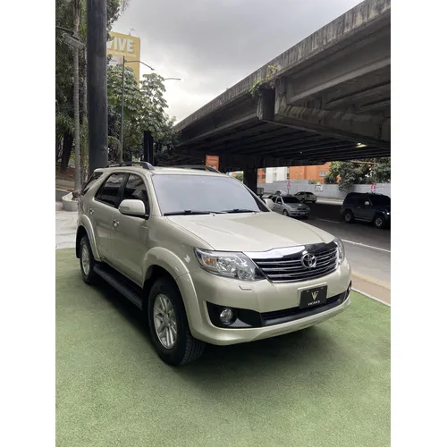 Toyota Fortuner 2015 Dorado Caracas