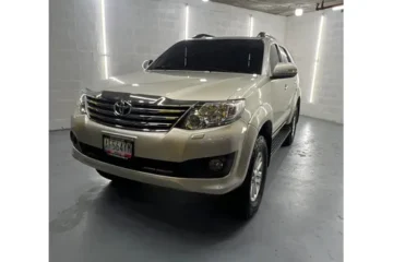 Toyota Fortuner 2015 4x4 Sr