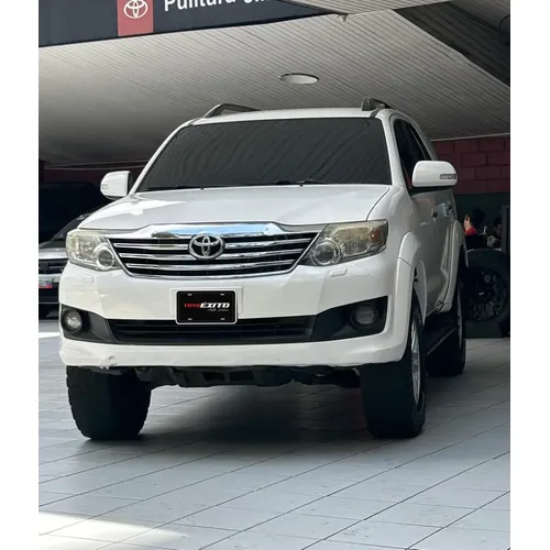 Toyota Fortuner 2015 Blanco Caracas