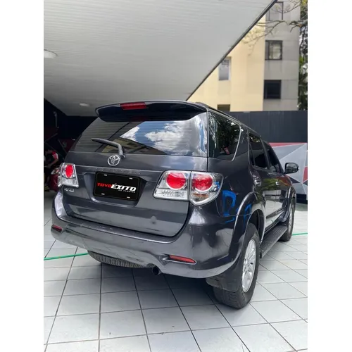 Toyota Fortuner 2015 Gris Caracas