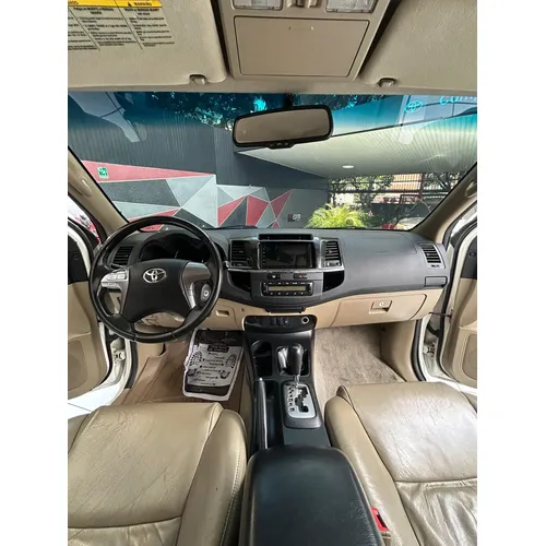 Toyota Fortuner 2015 Blanco Caracas