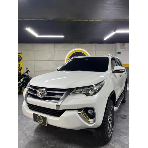 Toyota Fortuner VX.R 2016 Blanco Caracas