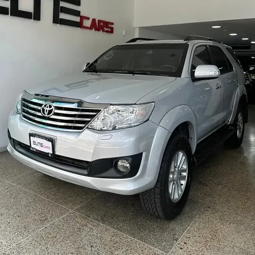 Toyota Fortuner 2017 Plateado Caracas