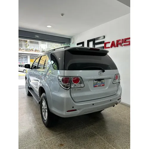 Toyota Fortuner 2017 Plateado Caracas