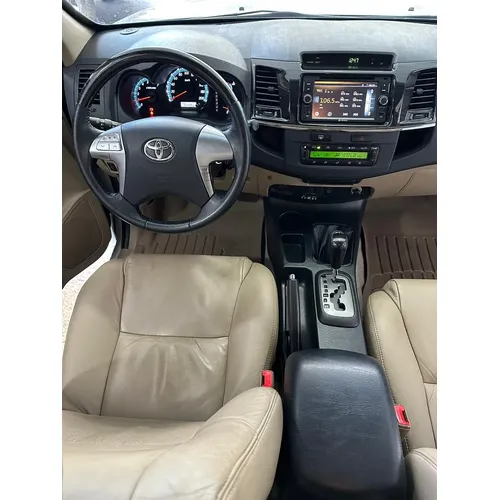 Toyota Fortuner 2017 Plateado Caracas