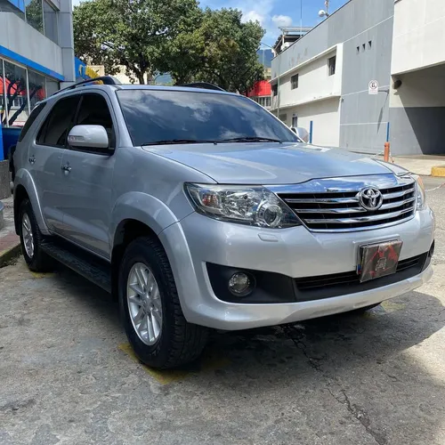 Toyota Fortuner 2017 Plateado Caracas