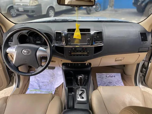 Toyota Fortuner 2017 Plateado Caracas