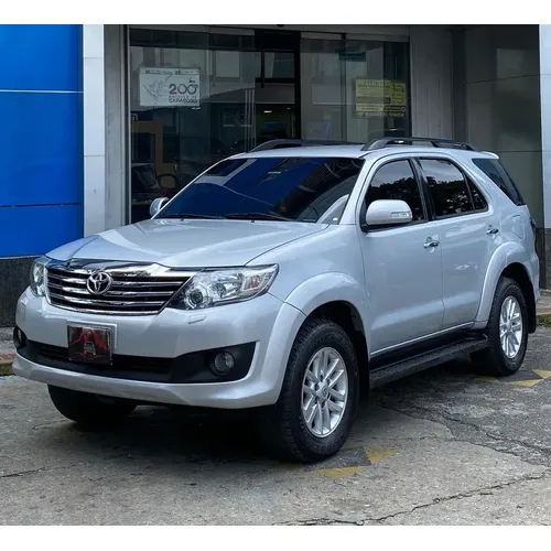 Toyota Fortuner 2017 Plateado Caracas