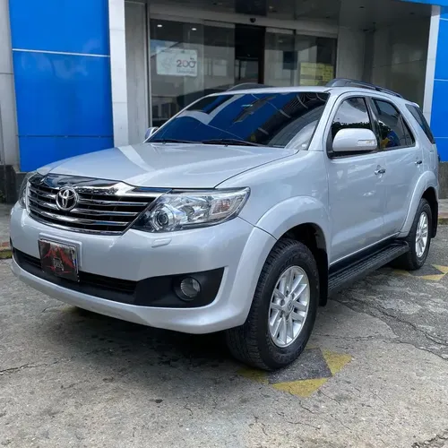 Toyota Fortuner 2017 Plateado Caracas