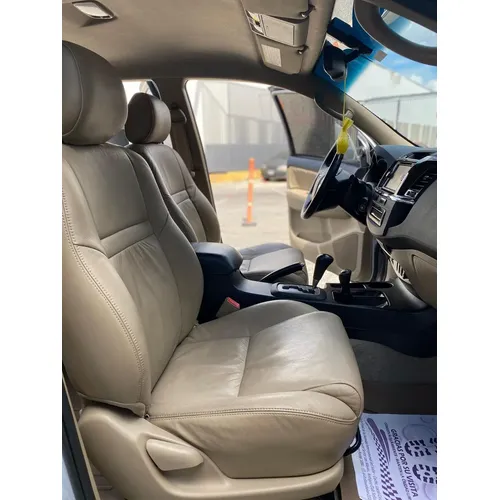 Toyota Fortuner 2017 Plateado Caracas